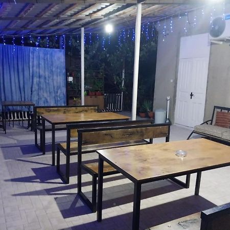 Гостевой Дом Ксения Hotell Sukhumi Exteriör bild