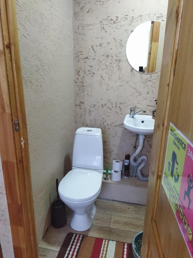Гостевой Дом Ксения Hotell Sukhumi Exteriör bild